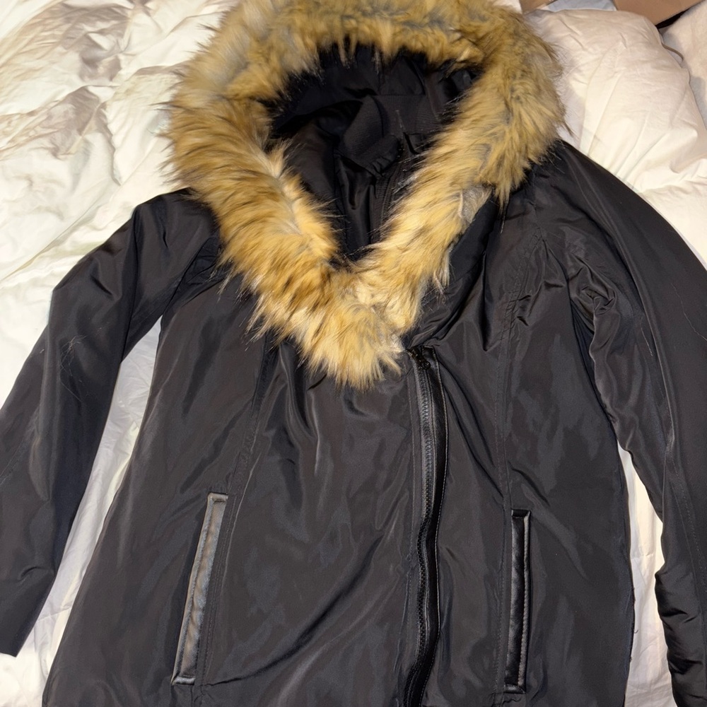 Women's Black Ski Jacket with Faux Fur Trim